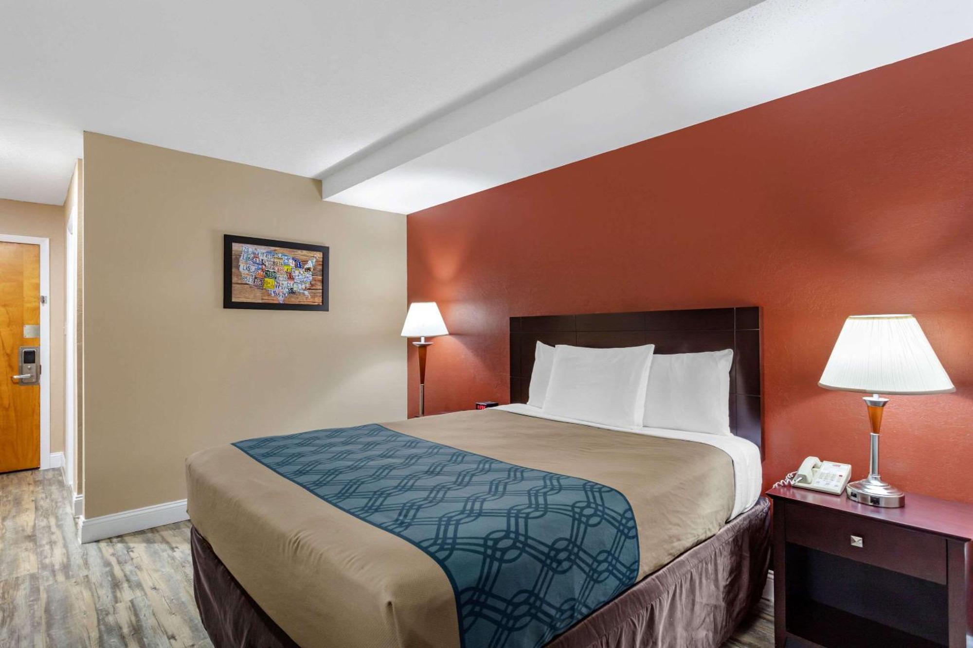 Econo Lodge Inn & Suites Old Saybrook - Westbrook Экстерьер фото