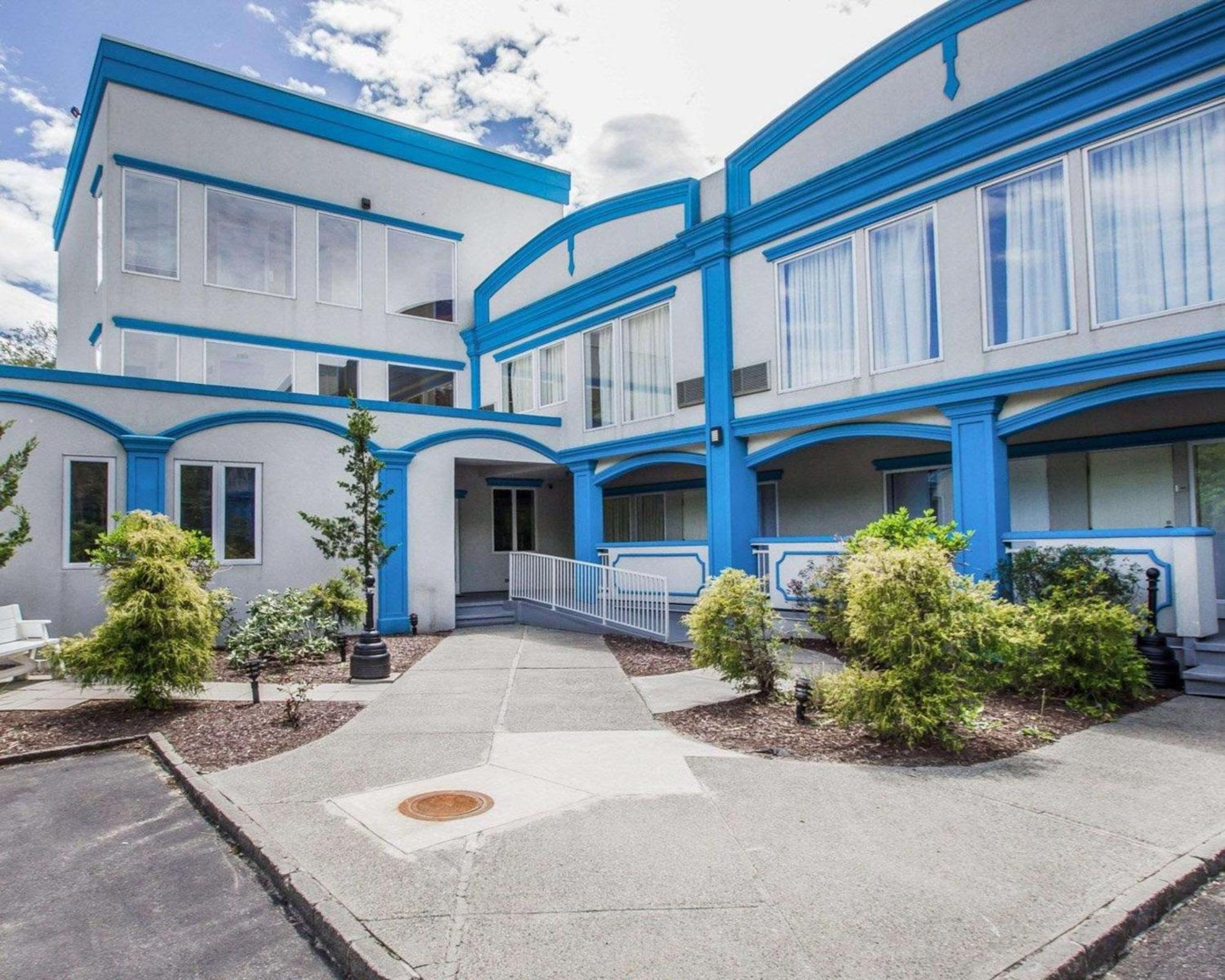 Econo Lodge Inn & Suites Old Saybrook - Westbrook Экстерьер фото